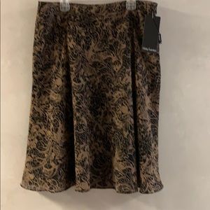 Daisy Fuentes skirt new with tags size 8